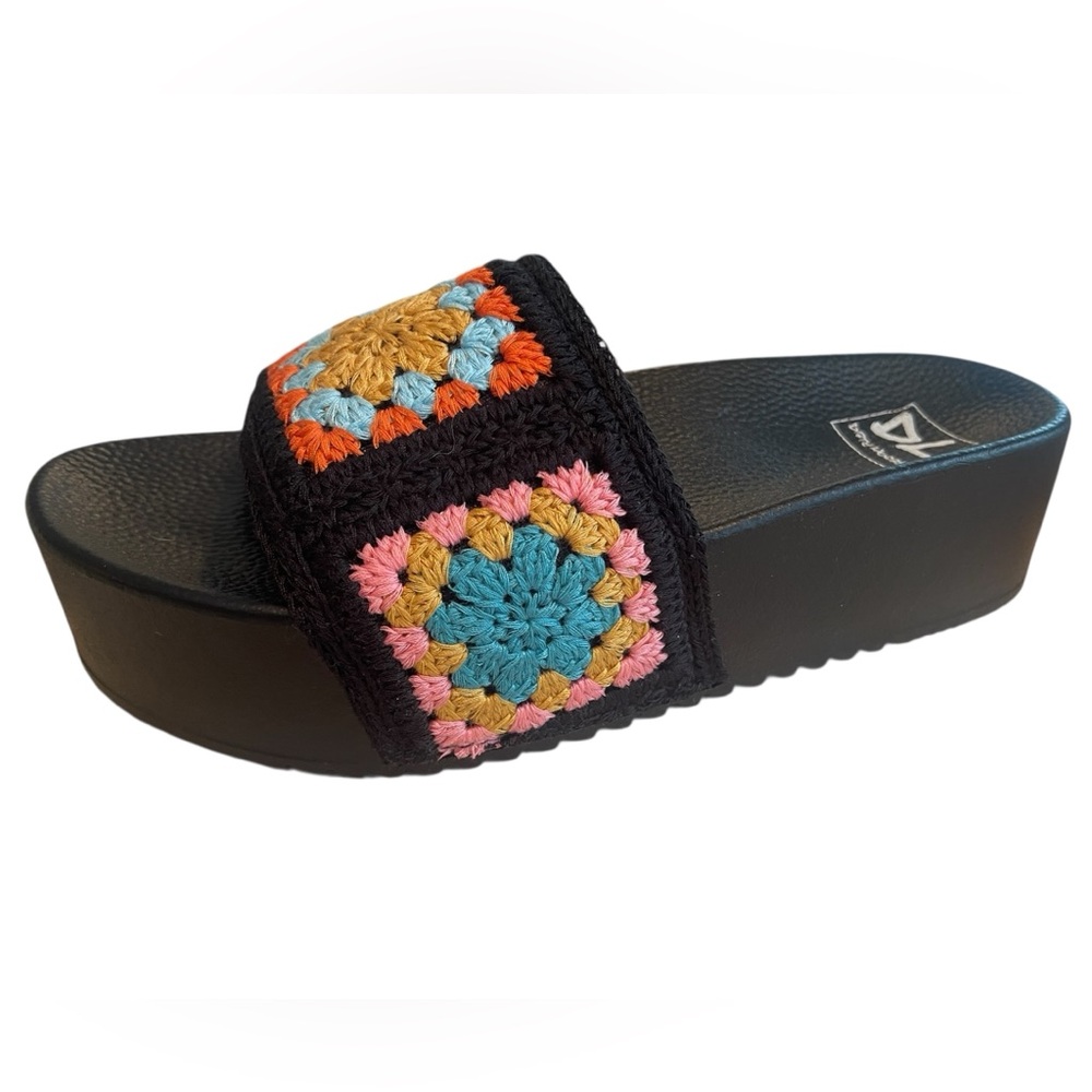 New Dirty Laundry Women’s Blk Crochet Platform Slide Sandals SZ 9/can fit SZ 8.5